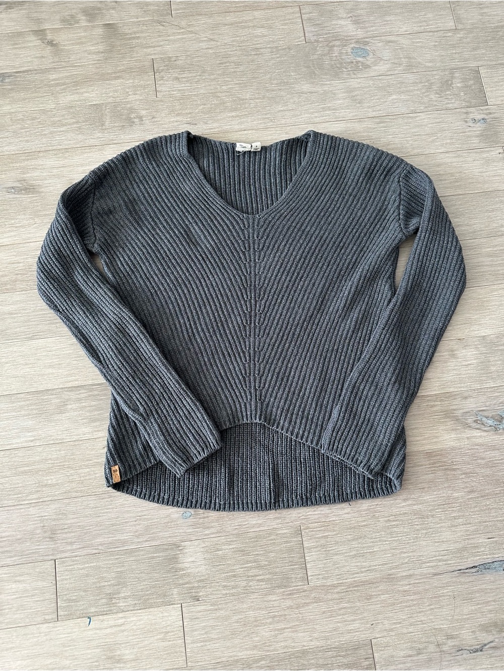 10Tree Tentree Knit Ribbed V-Neck Sweater 100% Organic Cotton Gray Size Small